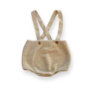 Goumi organic suspenders romper